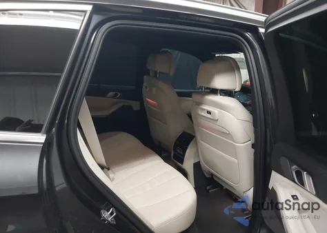 2020 BMW X5 xDrive40I z USA, uszkodzony, nr VIN 5UXCR6C01LLL76581